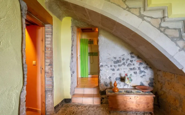Vibranr Holiday Home in Aiguaviva With Swimming Pool