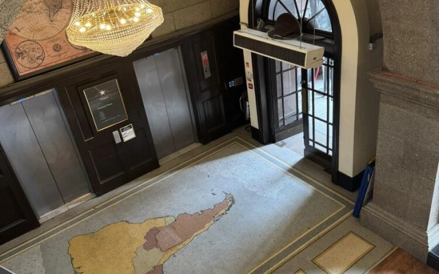 White Star Line Hotel