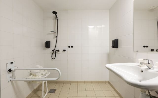 Enzo Hotels Chartres Mainvilliers By Kyriad Direct