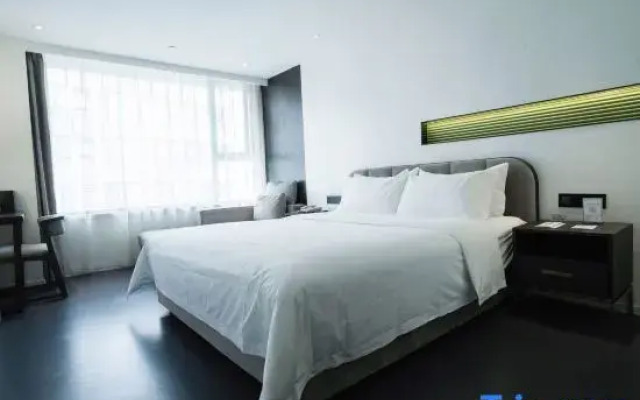 Junkun Hotel(Chengdu Chunxi Road Taikoo Li Store)