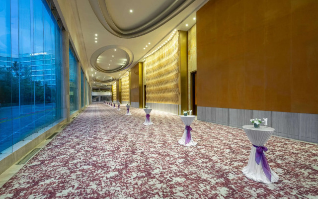 Wyndham Grand Hotel Qingdao