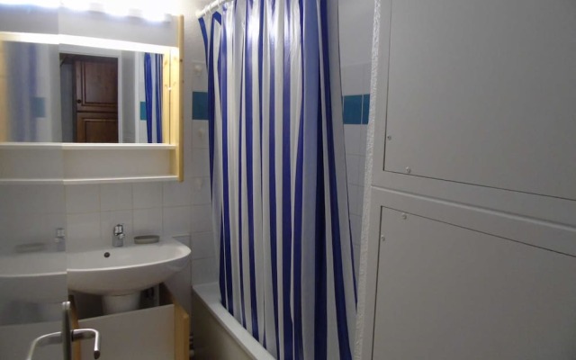 Lou Services Apartment CB72 LSI 001