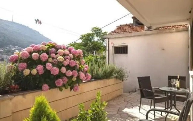 Apartments Raguž
