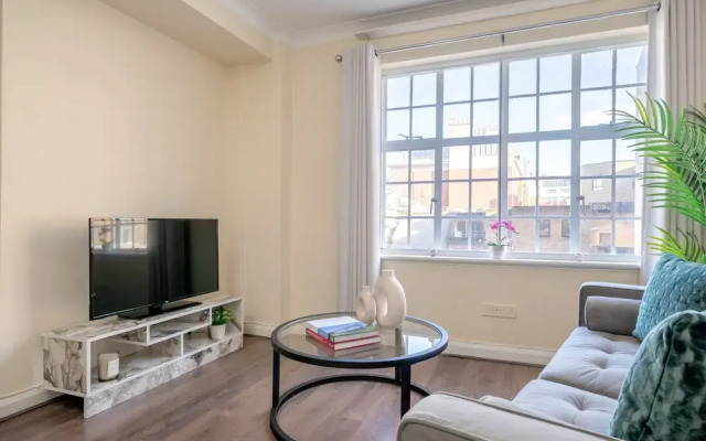 Charming 1BR in London's Westminster