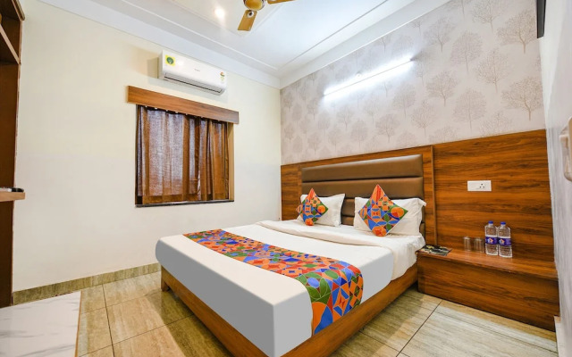 Fabhotel 4 Seasons