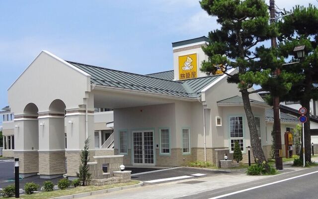 hotelImage