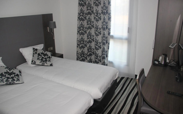 Hôtel Kyriad Saint Quentin en Yvelines - Montigny