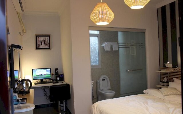 Romantic Town Theme Inn