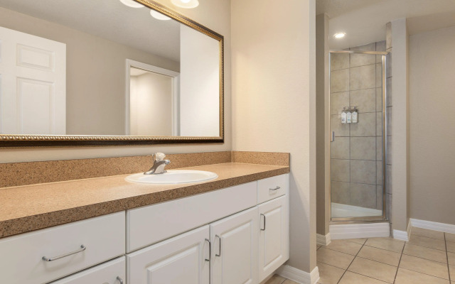 Holiday Inn Club Vacations at Orange Lake Resort by IHG
