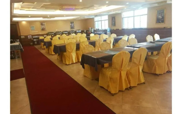 Vienna Hotel ( Shenzhen Fuyong Bridge Branch)