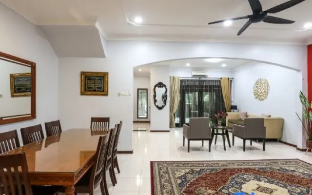 Kota Damansara ICozy Cove Homestay 10 Pax