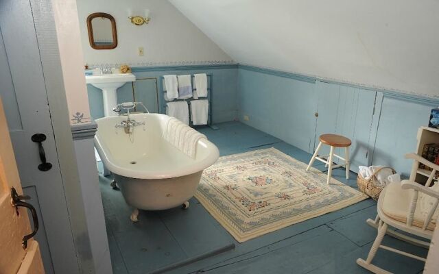 Fletcher Tavern Bed & Breakfast