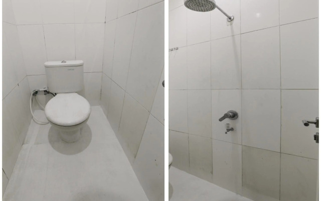 Super OYO 3838 Tamansari Guest House