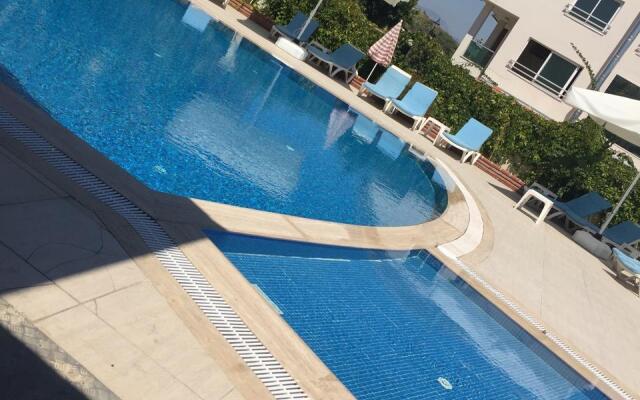 Ceren Family Suit Hotel