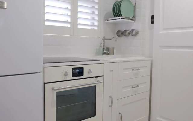 Freshly Renovated Apartment in the Heart of Bondi