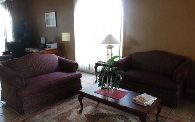 Red Roof Inn & Suites Oklahoma City Southwest