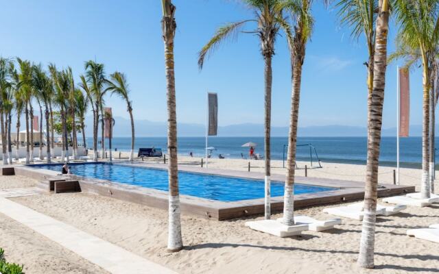 Condo Aria Ocean 306