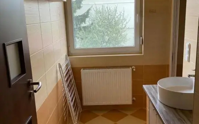 Platán Apartman