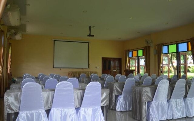 Baan Din Dee resort