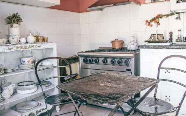Habitaciones con Encanto, Espacio Mundano