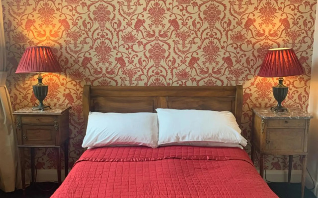 The Racquet Club Hotel