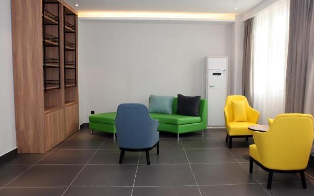 GreenTree Inn Express Cangzhou Yunhe District Mingzhu Market