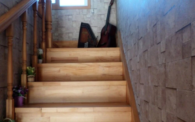 Gyeongju Chueoksogui Pension