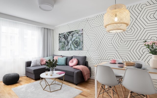 oompH Warsaw Downtown Apartments