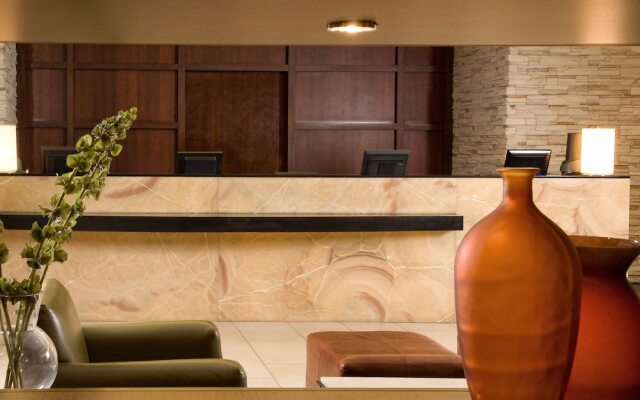 Courtyard by Marriott Los Angeles - Sherman Oaks