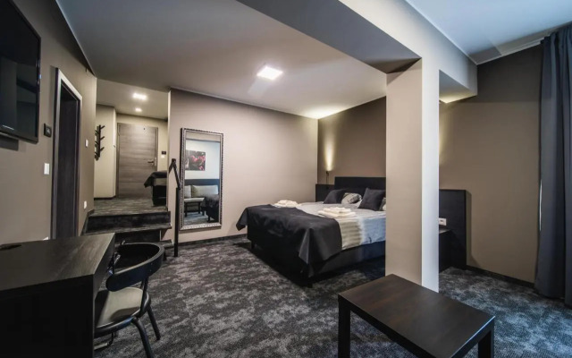 Rustica Rooms