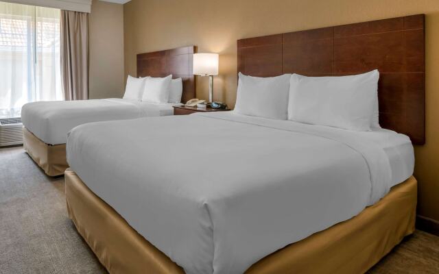 Comfort Suites Near Universal Orlando Resort