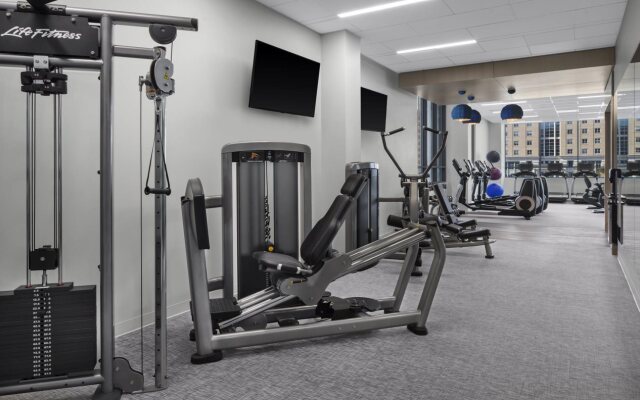 The Oaklander Hotel, Autograph Collection