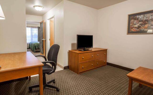 Quality Inn & Suites Federal Way - Seattle