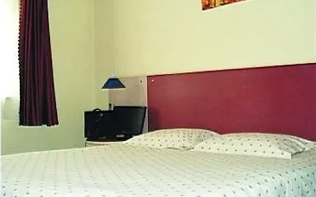 悦家快捷酒店(滨州渤海五路店)