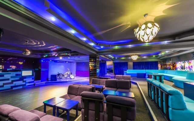 Phoenicia Grand Hotel