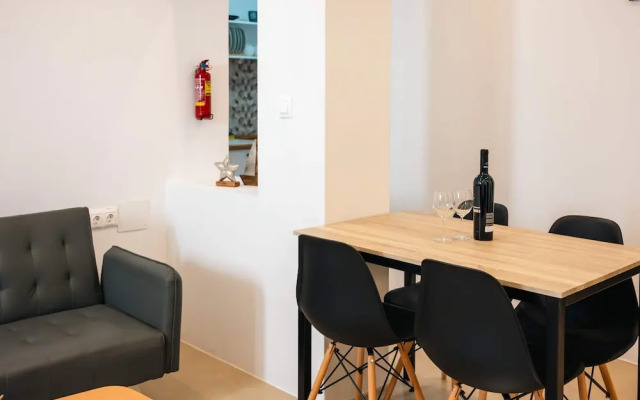 Assyr Getaway - Santorini Cozy Cycladic Retreat