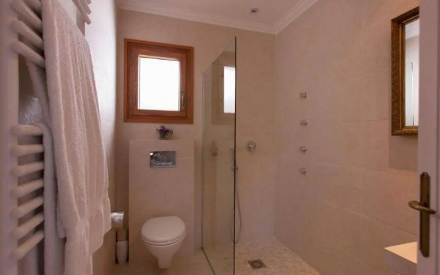Montjuic Bed & Breakfast