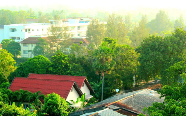 Am Surin Place