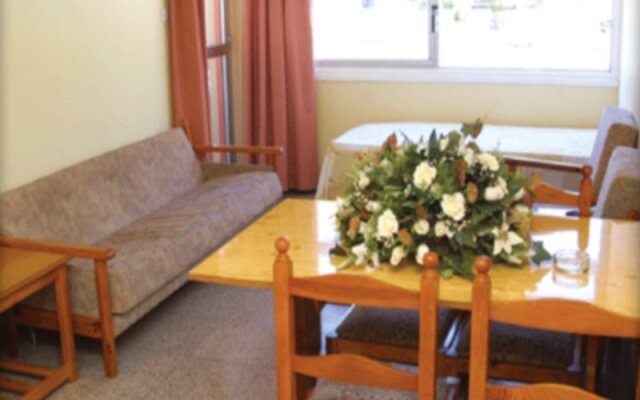 Nick's Hotel Apartments