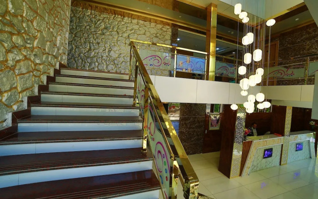 Hotel Maya Palace