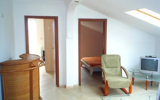 Apartments Bravo 1-Vichevi