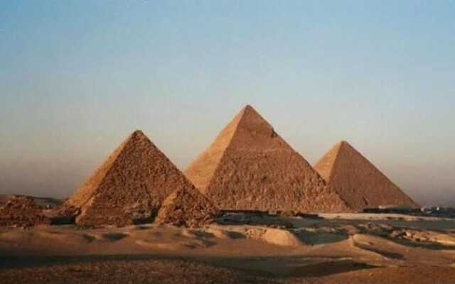 Pyramita Hotel