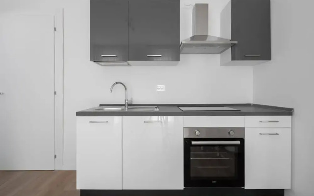 Carducci Modern Apartment 4 by Wonderful Italy