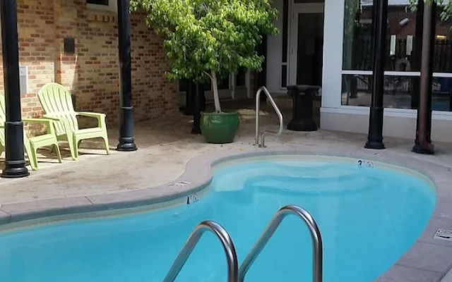 The Hotel Magnolia