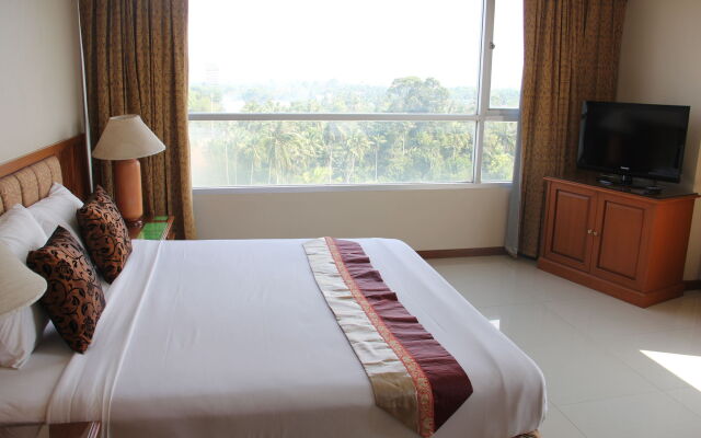K Park Grand Hotel