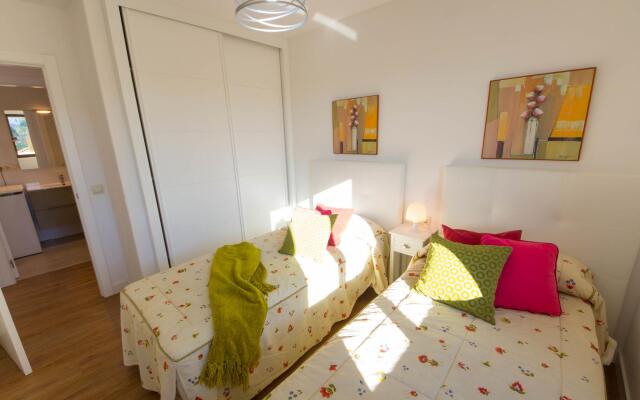Comfortable Apartment in Sanxenxo with Terrace