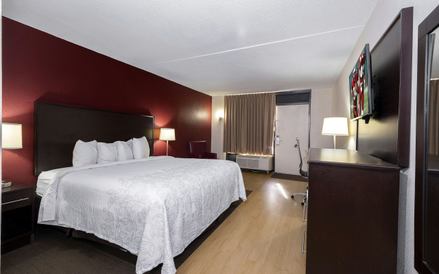 Red Roof Inn PLUS+ Huntsville - Madison