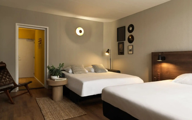 Townhouse Apartments