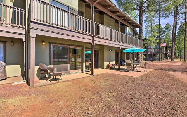 Patio & Fireplace: Country Club Pinetop Condo!