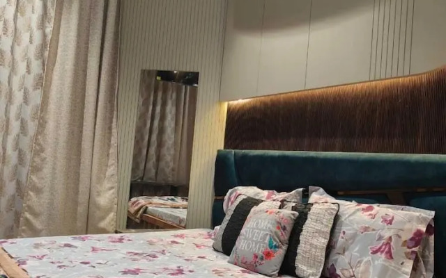 Naari Home Stay